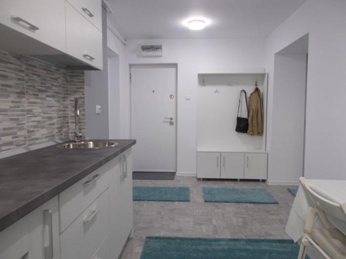 Apartament Tanya Търговище Екстериор снимка